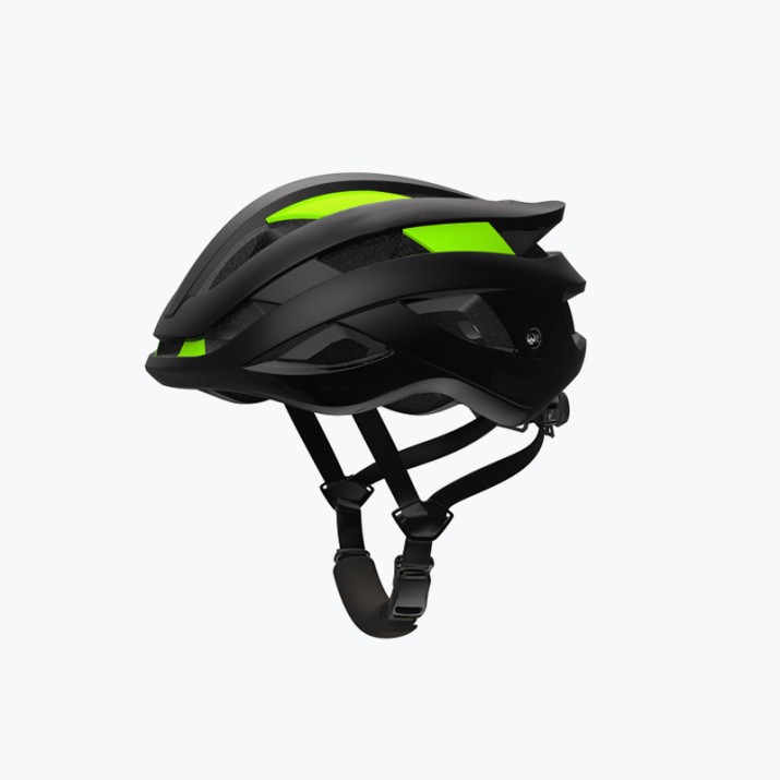 New lightweight adjustable bicycle helmet