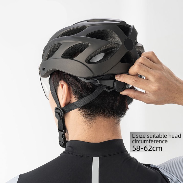 Ultra-light one-piece bicycle helmet