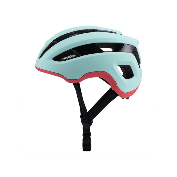 CE certified three-mold one-piece cycling helmet