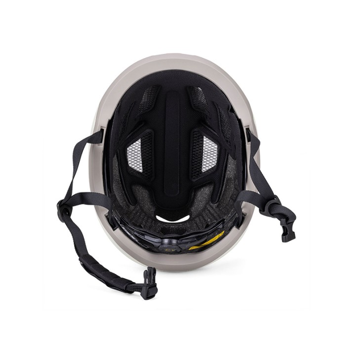 CE certified three-mold one-piece cycling helmet