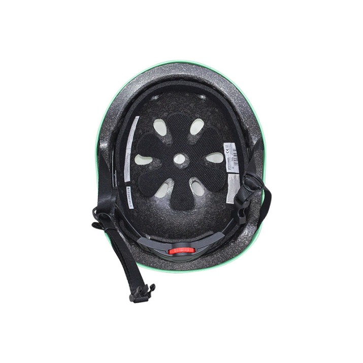 New skateboard helmet for adults and children