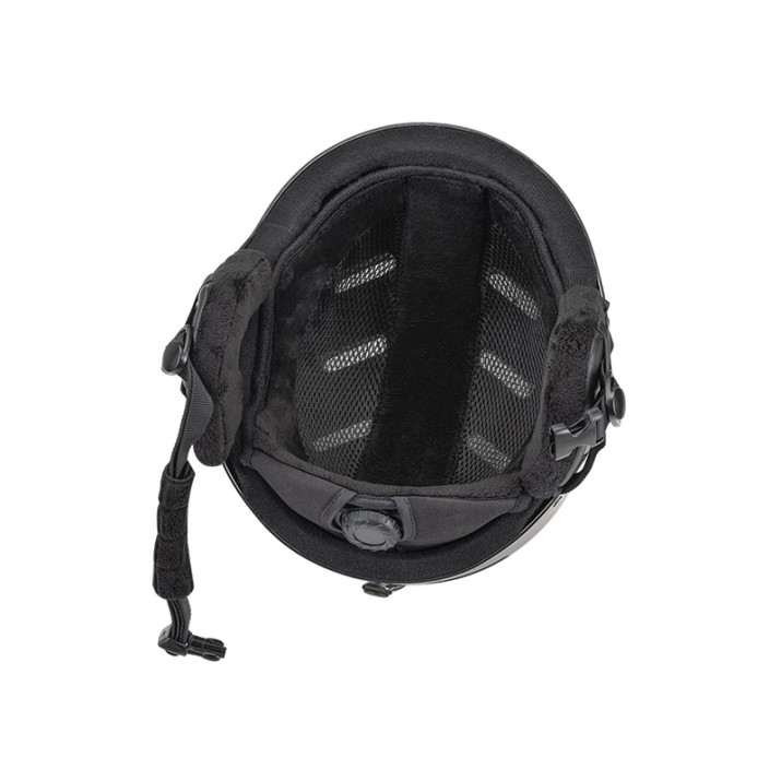 Shockproof and windproof snowboard helmet