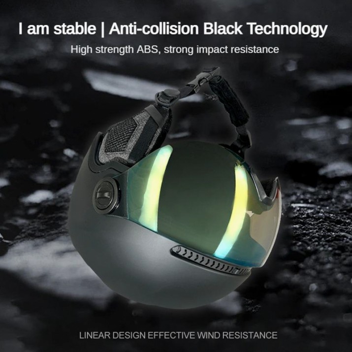 Professional ski helmet with goggles