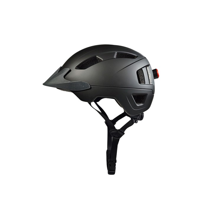 Breathable and lightweight bicycle helmet