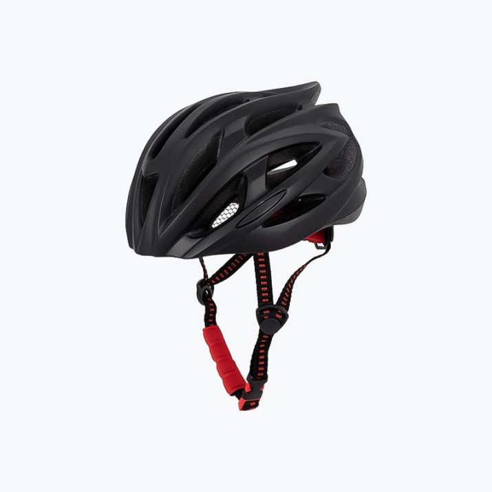 Lightweight universal bicycle helmet